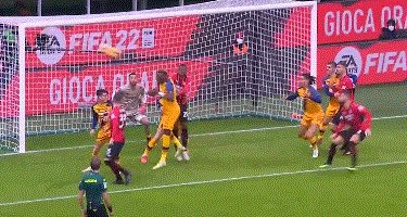 星空体育app官方下载-【意甲】伊布助攻+失点球 罗马两红牌 AC米兰3比1胜