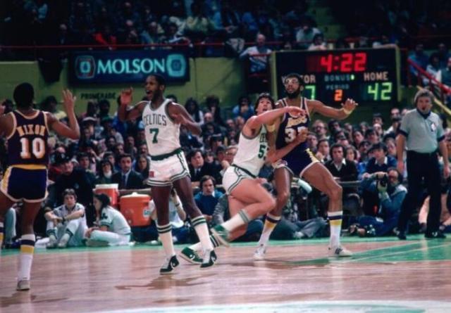 星空体育app下载-NBA在意大利40周年！湖绿大战带给他们难忘记忆